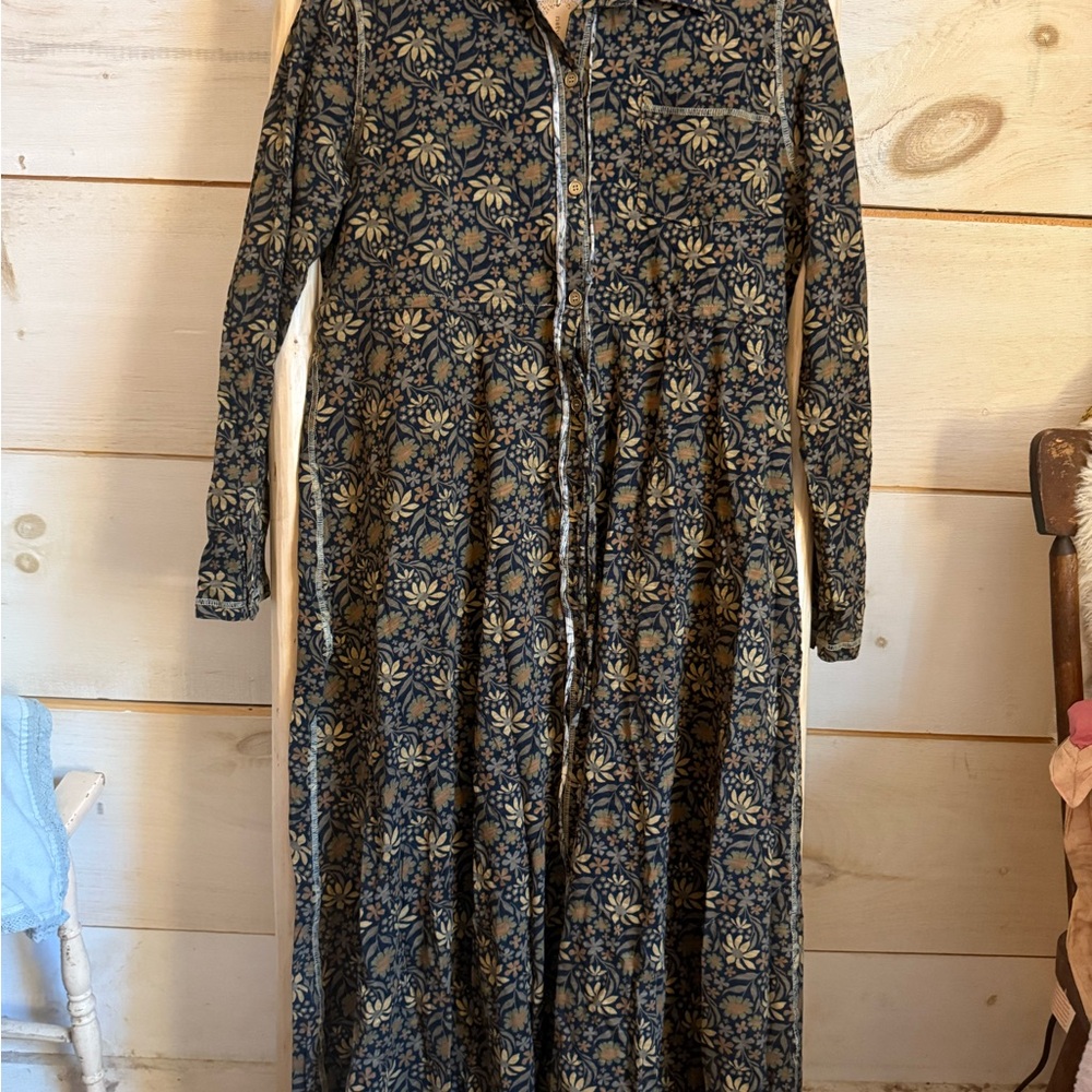 NATURAL LIFE Navy and Cream Floral Long Sleeve Dress